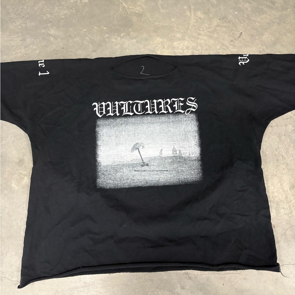 Yeezy vultures shirt